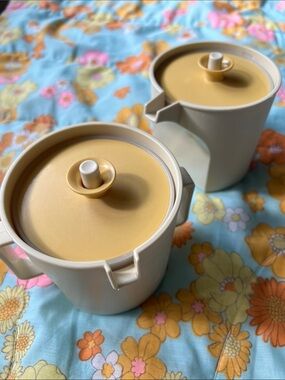 VINTAGE TUPPERWARE creamer and sugar containers beige & Harvest Gold 1970s